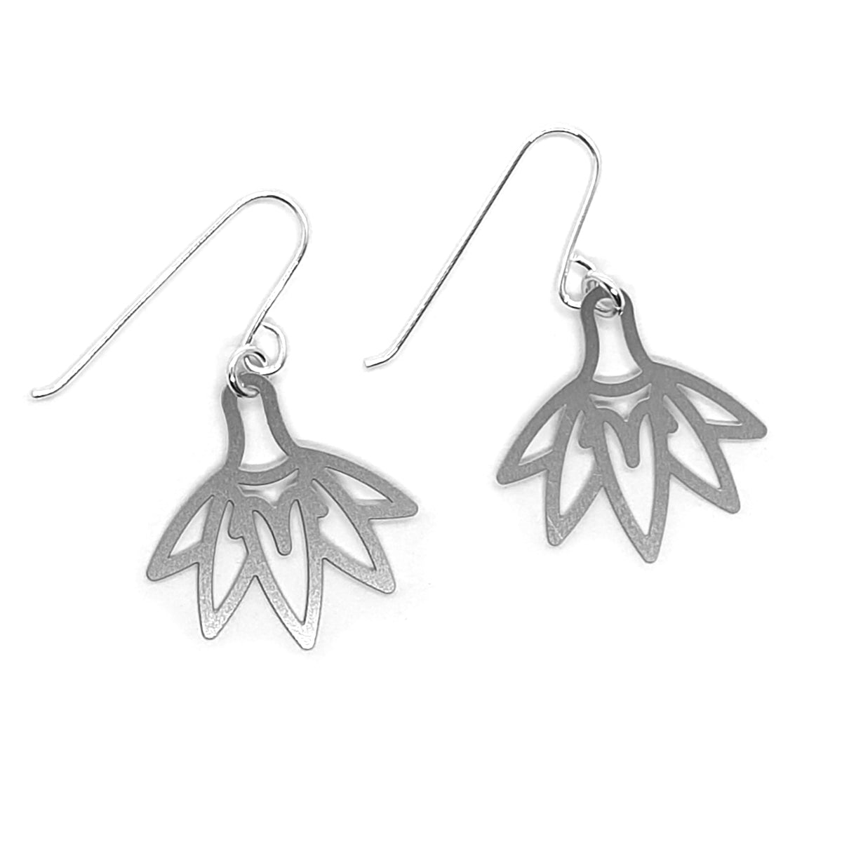 SECONDS Fan Earrings