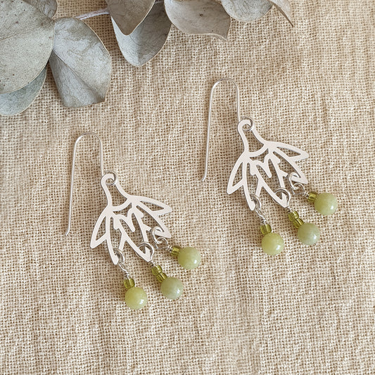 Fan Flower Dangle Earrings in Jade / Green