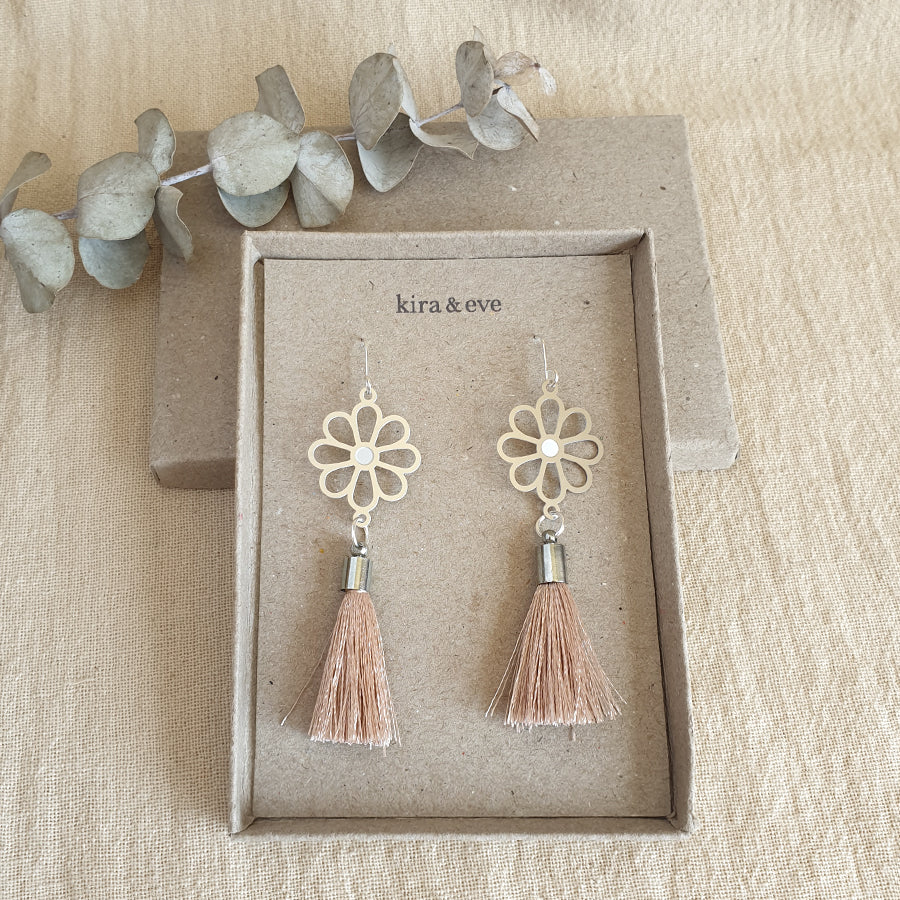 Spring Fling Tassel Earring in Champagne